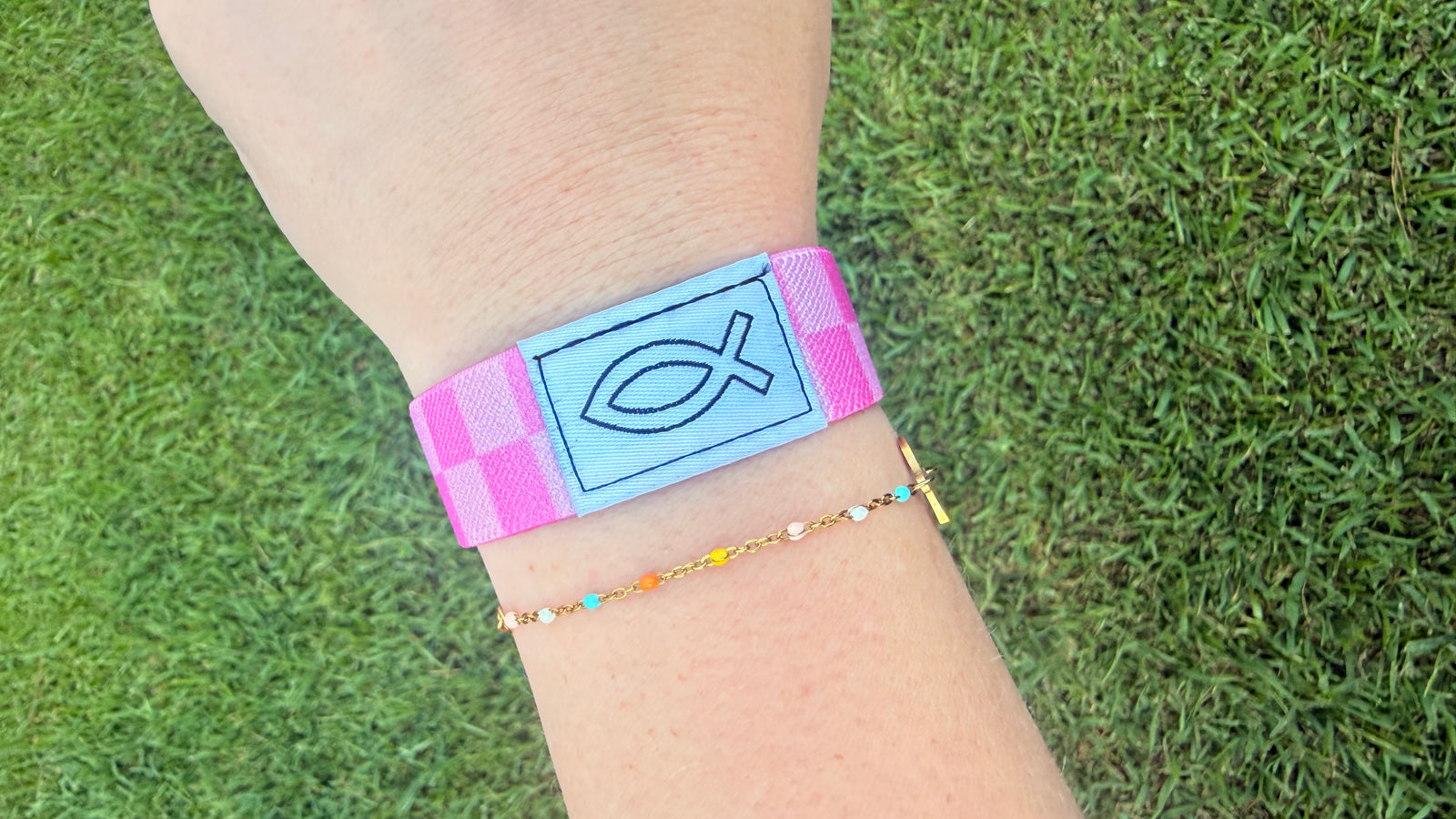 The Bible Band – Christian NFC Wristband with Daily Scripture, Devotional & Free One-Year Bible Reading Plan
