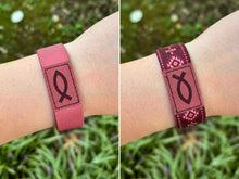 Maroon / Maroon Aztec