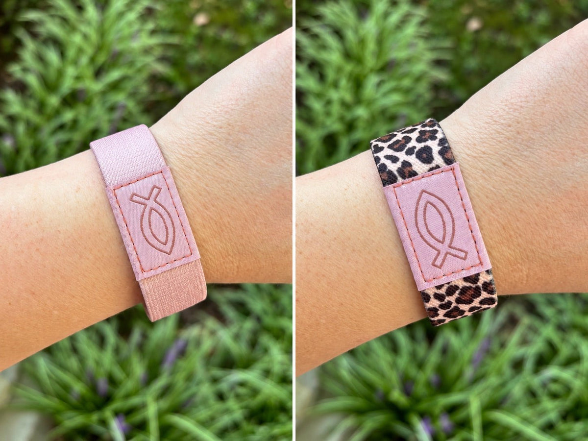 The Bible Band | Tap-to-Open Daily Scripture Wristband - Bible House GoodsTBB-A-MVCHMedium — 180mm (7.1")
